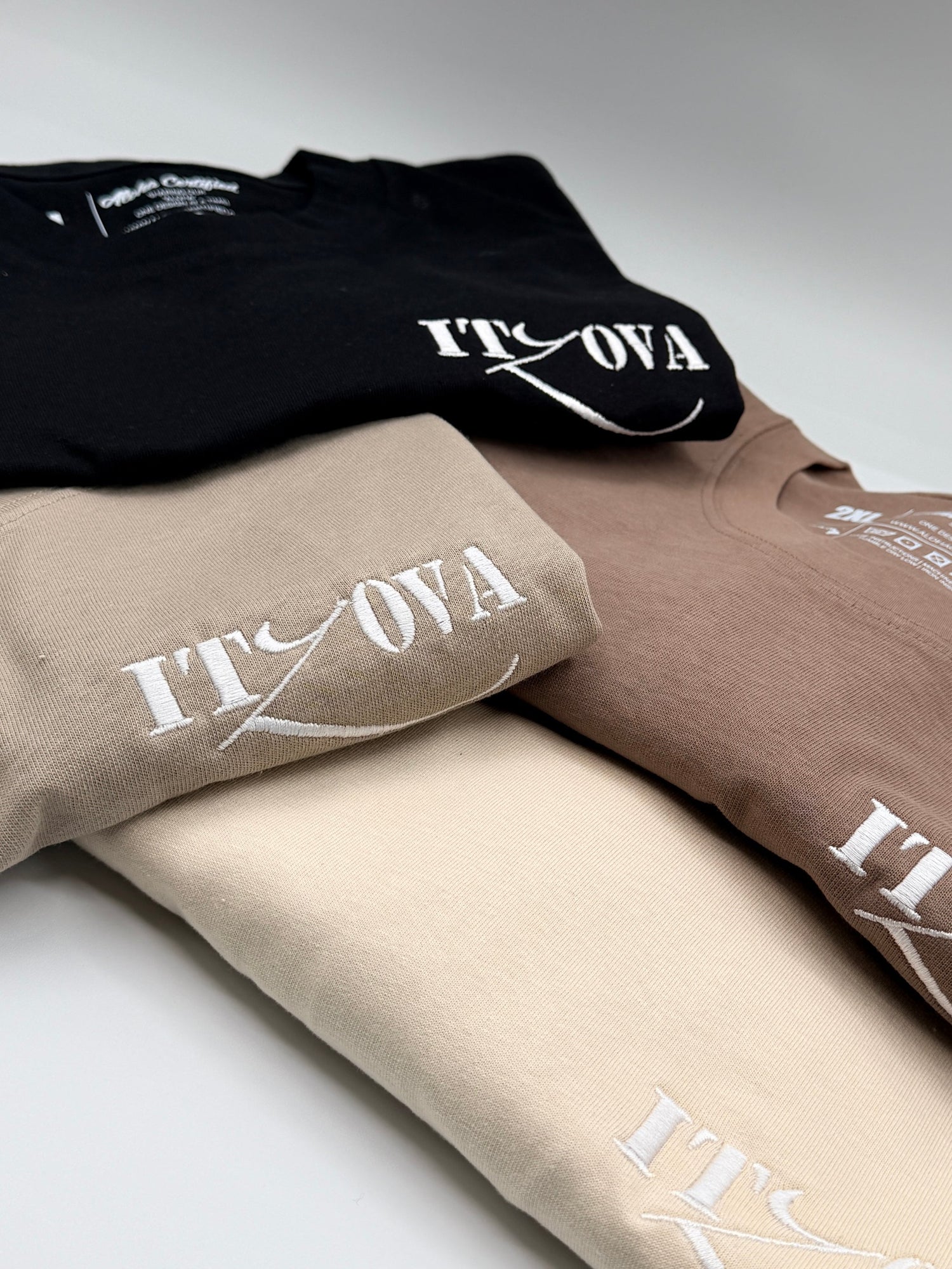 ITZOVA PREMIUM T-SHIRT