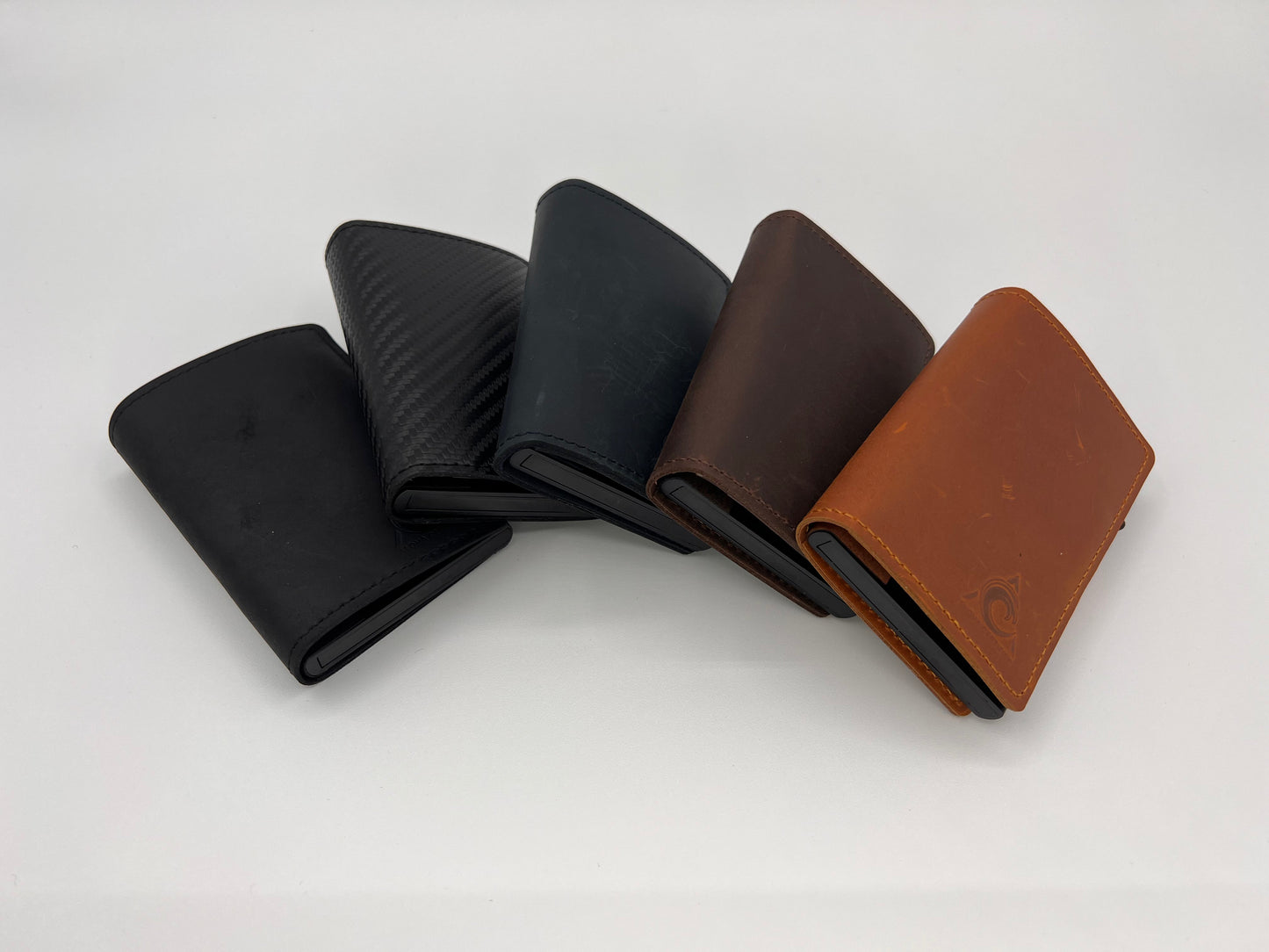 MINIMALIST LEATHER WALLET - DARK BROWN